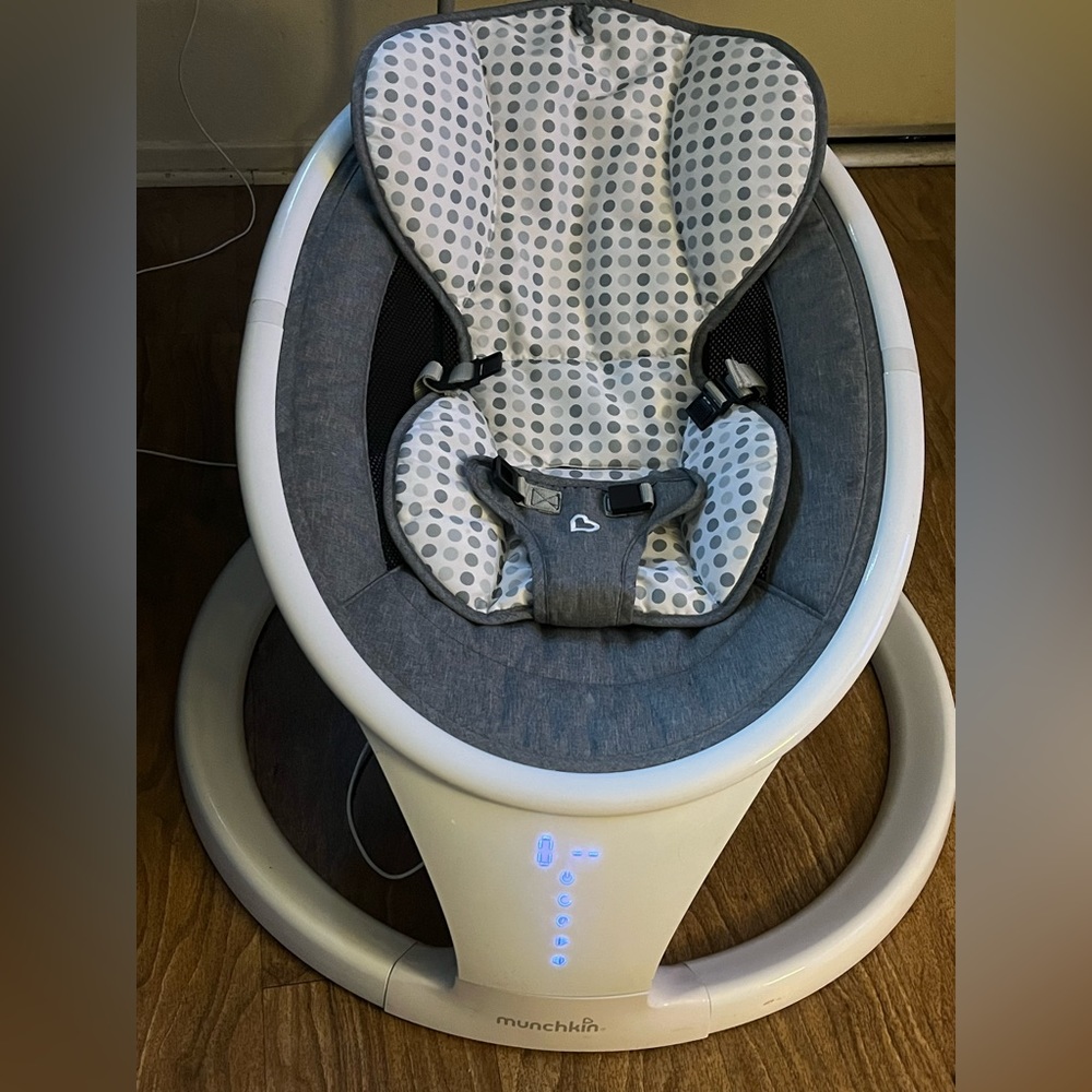 Baby swing